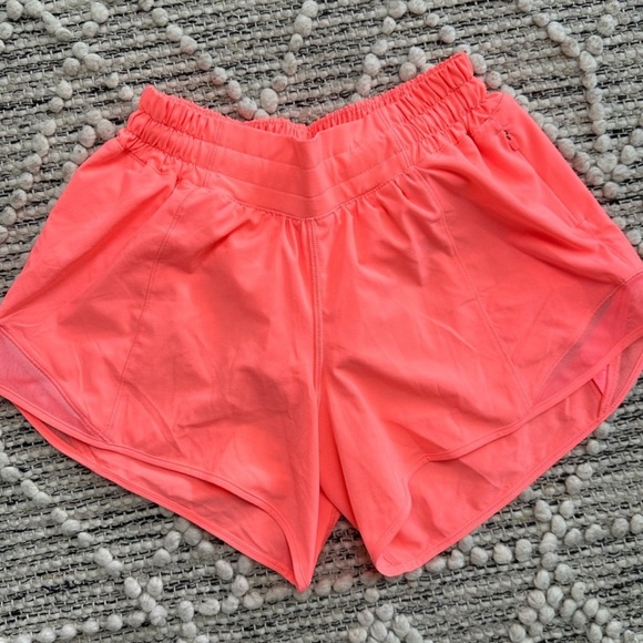 Lululemon Hotty Hot Shorts II Long 4" Size 4 in Sunset Color - Picture 5 of 11